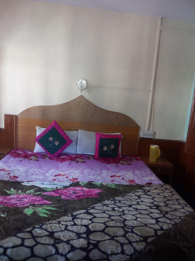 Hotel Everest Manāli Екстериор снимка